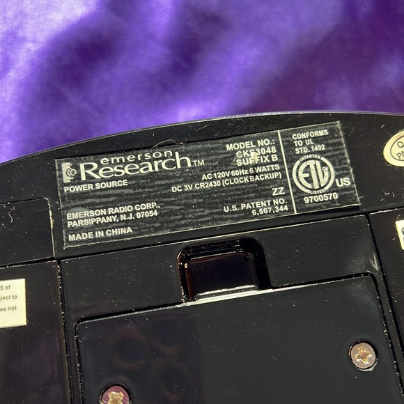 📌Emerson Research Smart Set Alarm Clock Radio - Picture 12 of 13